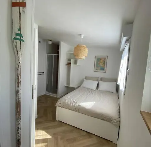 Au Calme St Marc Sur